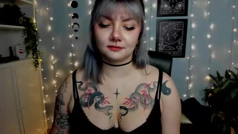 Gabbie online show from November 19, 10:43 pm