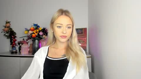 Cindy online show from September 29, 5:23 am