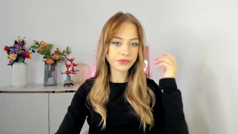 Cindy online show from April 2, 5:27 am