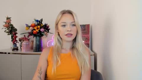 Cindy online show from September 25, 5:39 am