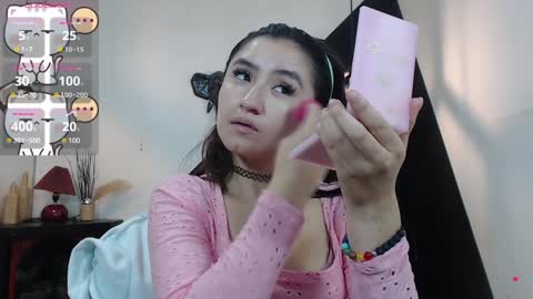   online show from January 4, 1:42 pm