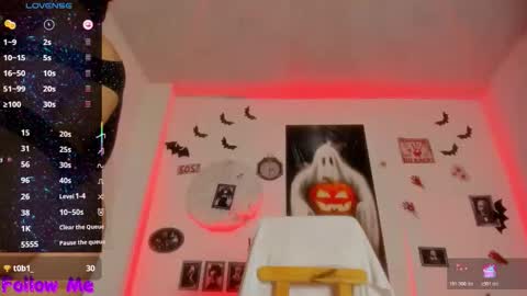 Perla online show from October 17, 7:50 pm