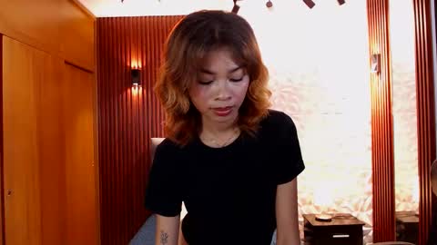 Perla online show from September 9, 10:20 pm