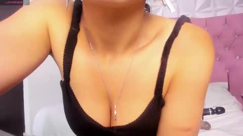 perlita_suarez online show from February 11, 6:33 pm