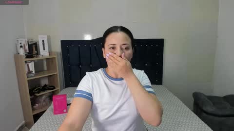 Kimberly online show from December 15, 3:01 am