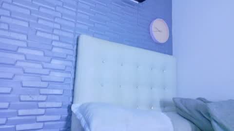 pervert_shydoll online show from June 7, 3:35 am