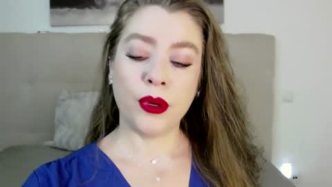 Peters Emily online show from January 28, 2:42 pm