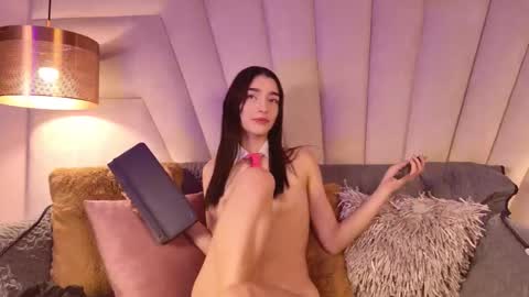 Alice   online show from October 30, 5:21 am