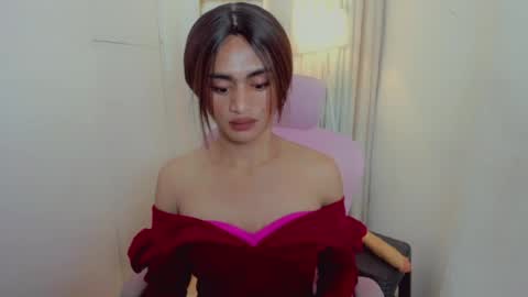 petite_barbie88 online show from July 8, 12:29 pm