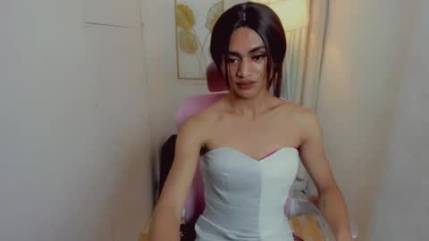 petite_barbie88 online show from July 10, 12:49 pm