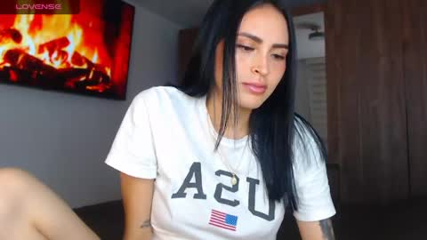 Linda online show from June 5, 1:53 am