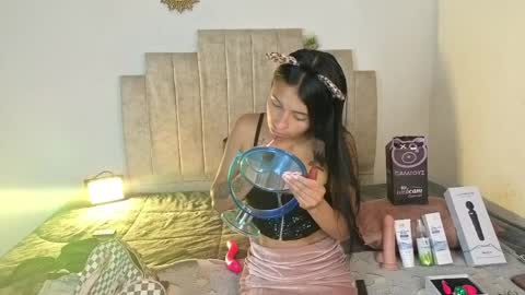 petite_pepper18 online show from April 3, 1:42 pm