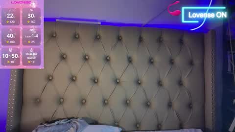 yang yang online show from March 23, 11:05 am