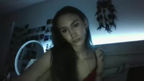petitexprincess online show from December 2, 5:31 am