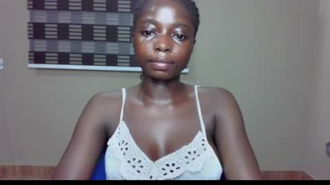petitexxebony online show from June 2, 7:59 pm