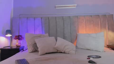 peytonn_monroe online show from November 6, 11:49 am