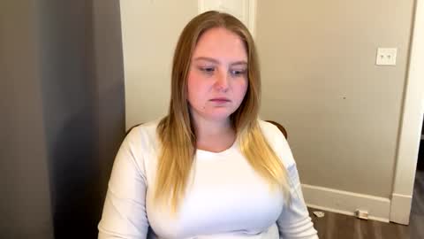 PhatAssBlond online show from January 25, 5:37 pm