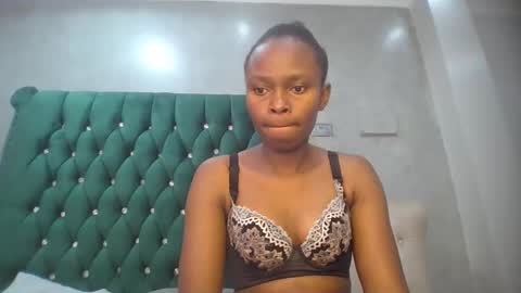 phoebe online show from February 15, 7:24 pm