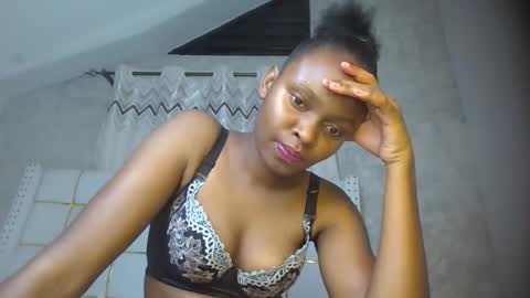 phoebe online show from February 27, 8:19 pm