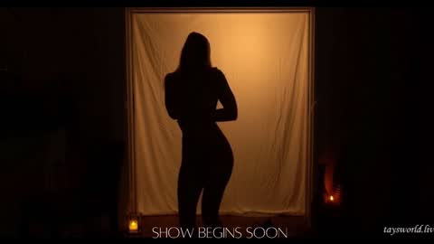 PHOENIX TAYLOR online show from January 18, 2:47 am