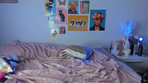 Phoenixvale Pls follow me online show from September 18, 5:00 pm