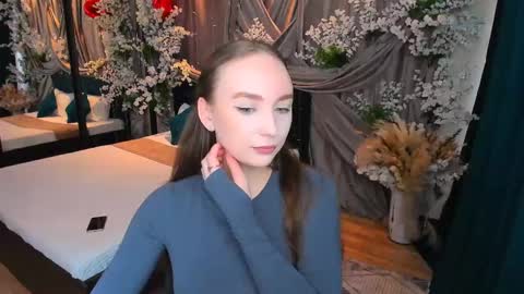 Emelie online show from February 23, 10:10 am