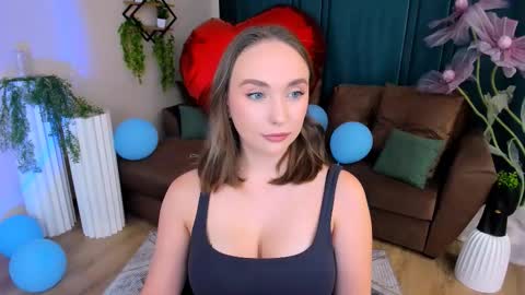 Emelie online show from September 10, 7:58 pm