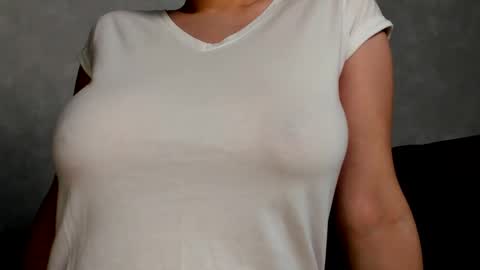 PikaNikaAh online show from December 22, 10:25 pm