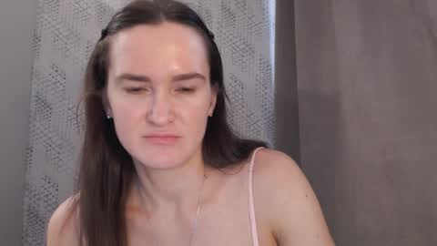       online show from March 10, 10:07 am