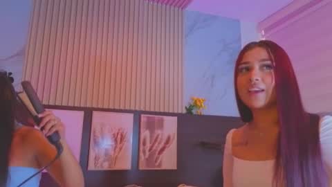 pink_as online show from October 4, 2:54 pm