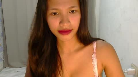 pink_bubbles011 online show from June 5, 5:33 am