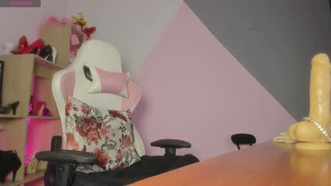 pink_secret online show from November 29, 3:49 pm