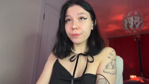 pinkdollylovv online show from January 9, 9:37 pm