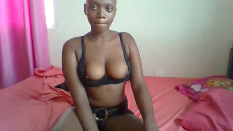 pinkdomina01 online show from June 3, 8:26 am