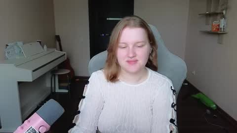 pinkiep1e online show from June 1, 3:08 am