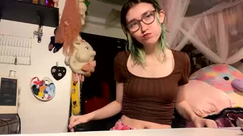 Pinkie online show from January 8, 6:17 am