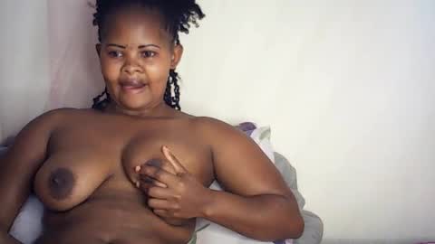 pinkkitty001 online show from July 13, 6:14 am