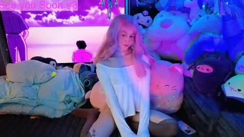 Gwenie online show from October 2, 5:18 pm