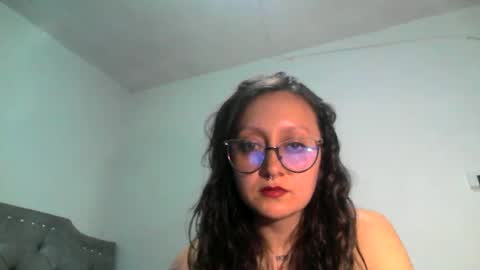 pinkvixen69 online show from October 12, 5:32 am