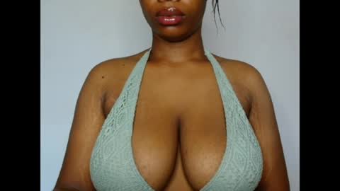 pinkxsugar online show from April 20, 7:00 am