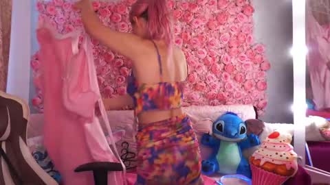 pinkytrix online show from June 5, 6:52 am