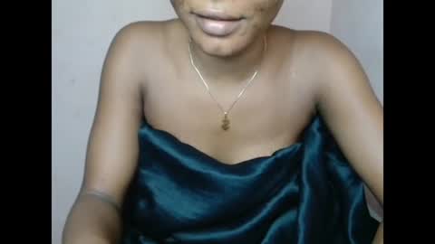 pinkyxxpussy online show from February 18, 3:38 am