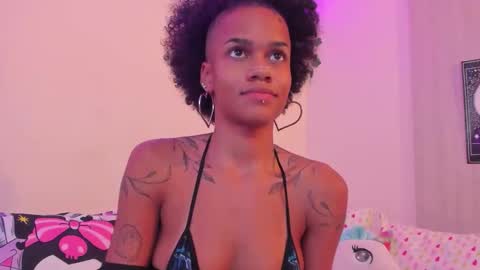 Venus  Vee  Cutie online show from November 5, 12:32 pm