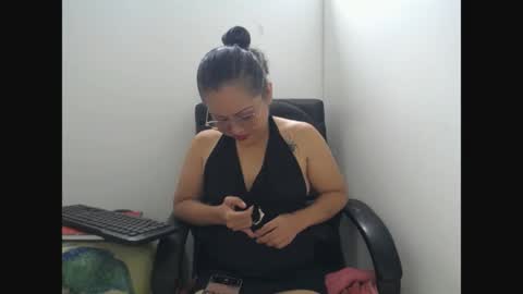playfullpaulina online show from April 29, 4:53 pm