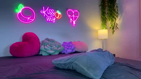 Jenna online show from February 20, 4:33 am