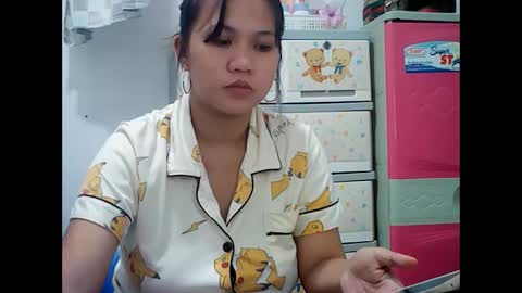 poisonousivy30 online show from December 17, 12:01 am