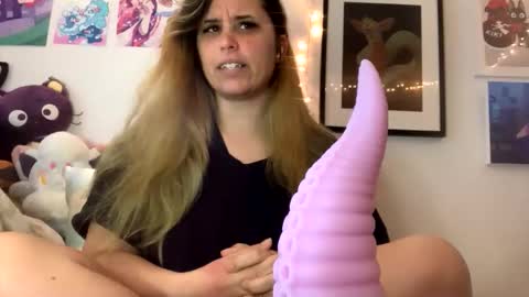 sweet angel baby  online show from February 22, 12:39 pm