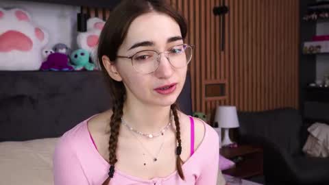 Polly online show from February 10, 7:44 am