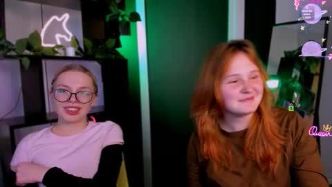 polly_cute1 online show from March 20, 8:03 pm