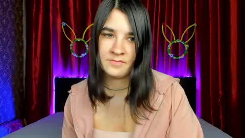 Polly online show from April 11, 7:45 am